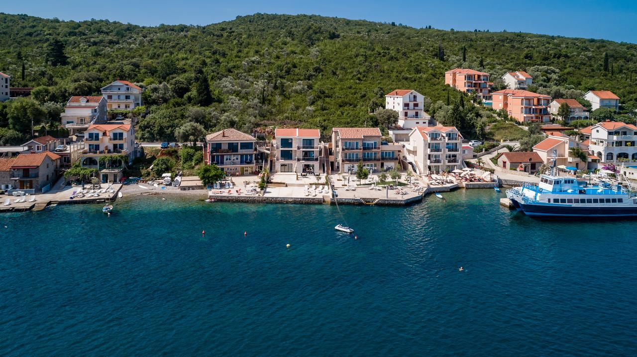 Apartmani Mia Tivat Exterior photo